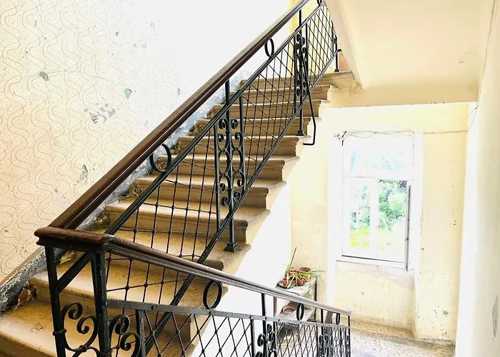 Modern With 2 Bedrooms Near Arena Apartman *