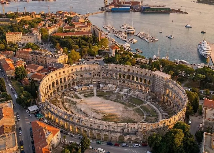 Modern With 2 Bedrooms Near Arena Apartman